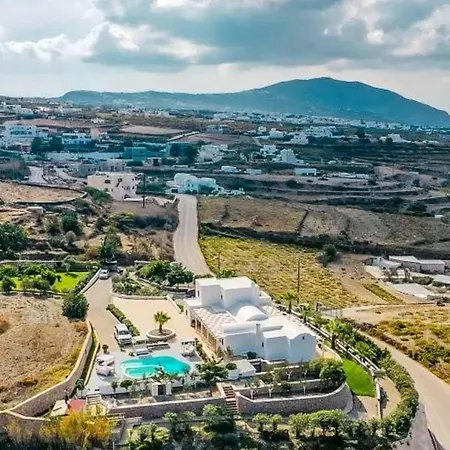 Luxury In Santorini Vourvoúlos