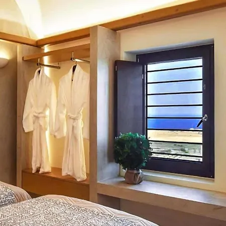 Luxury In Santorini Villa