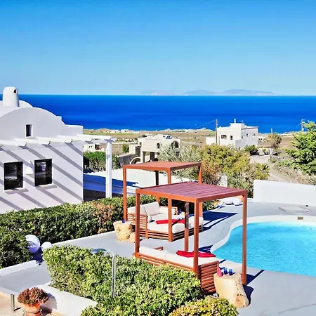 Luxury In Santorini *