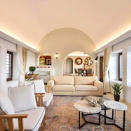 Luxury In Santorini