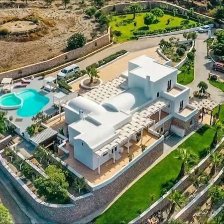 Luxury In Santorini Villa